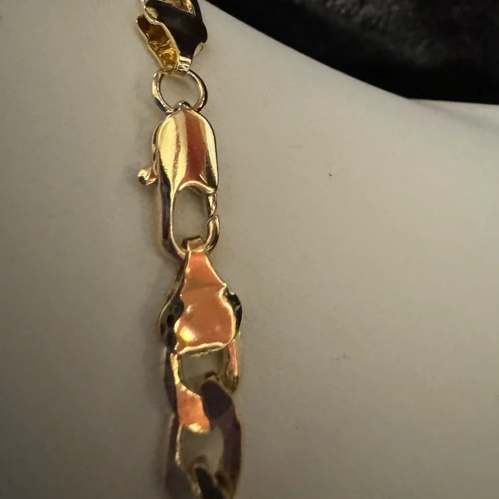 NWOT gold tone Curb Chain necklace & bracelet set unisex - Picture 3 of 4